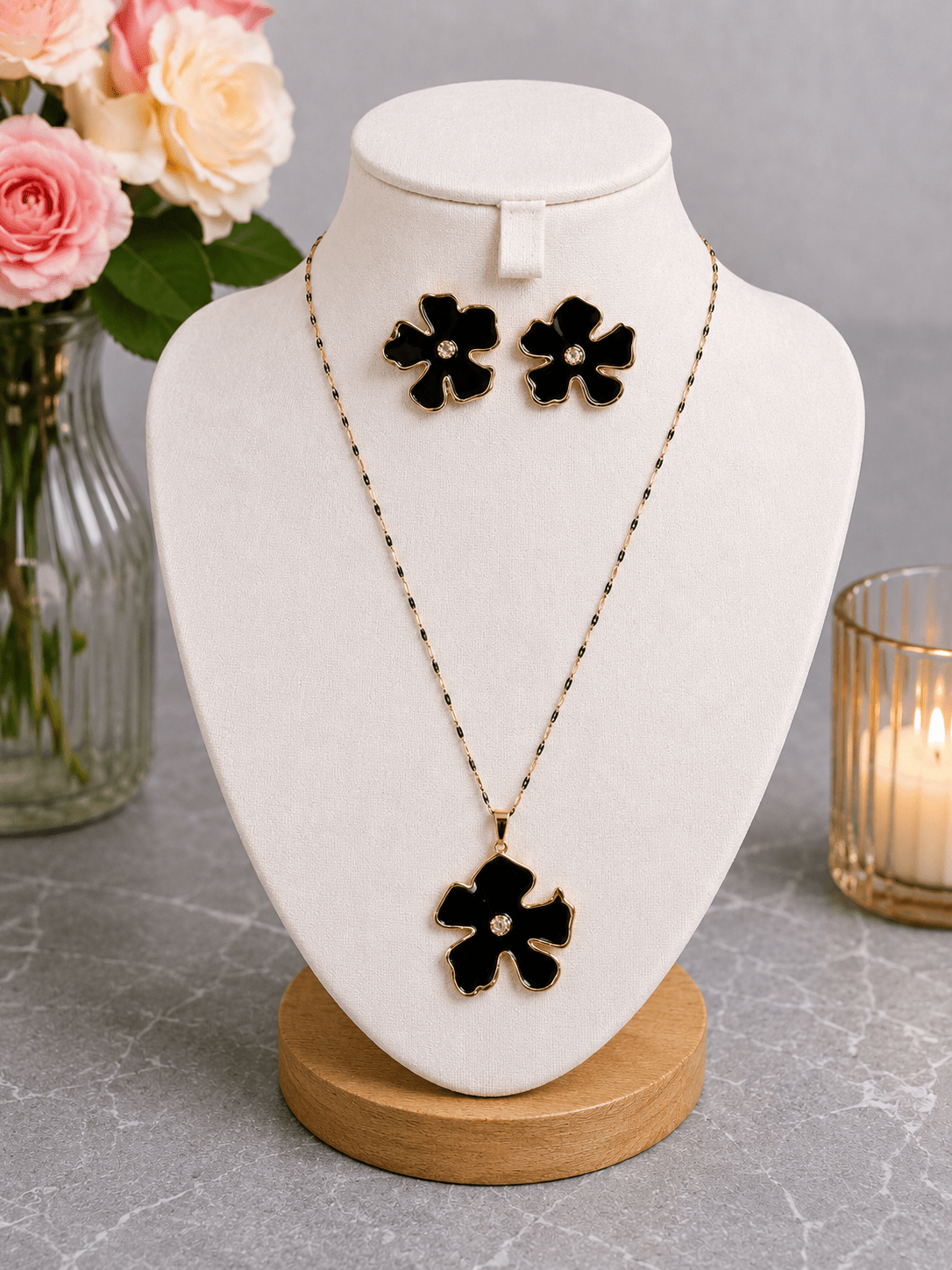 Parure Fleur Noire & Dorée - Maison Hajar